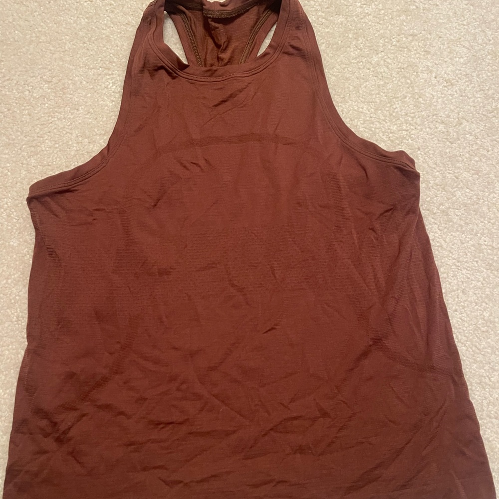 Lululemon tank